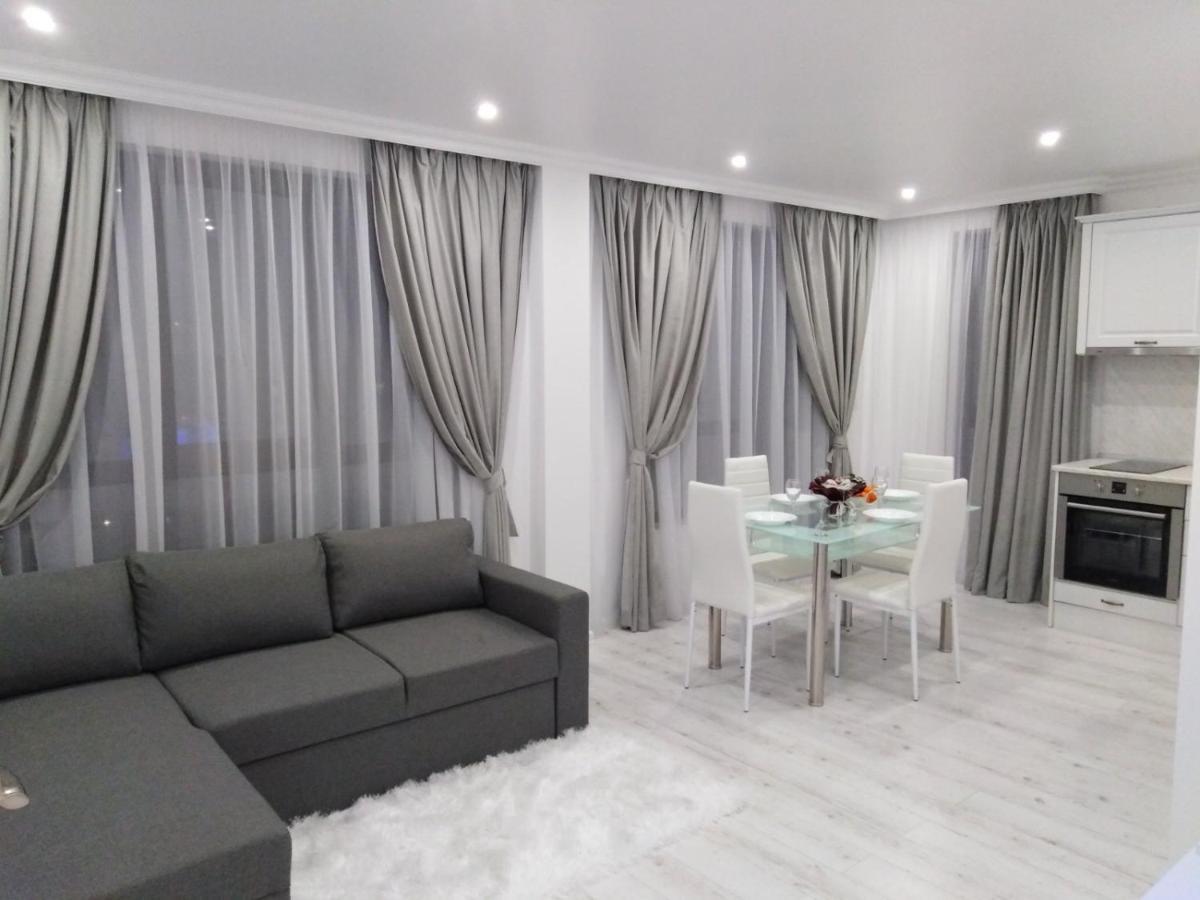 Vip Luxury * Μπουργκάς